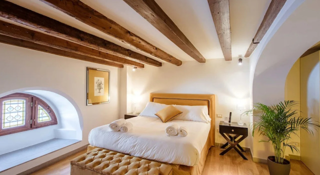 Номер Standard Relais Tosinghi
