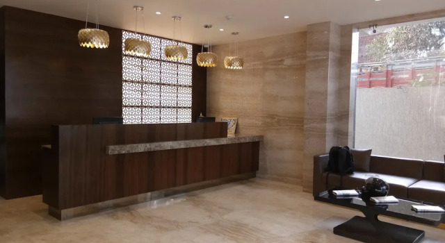 Hotel Kingsway, Забронировать Отель Отели штата Махараштры с завтраком, Завтраки
