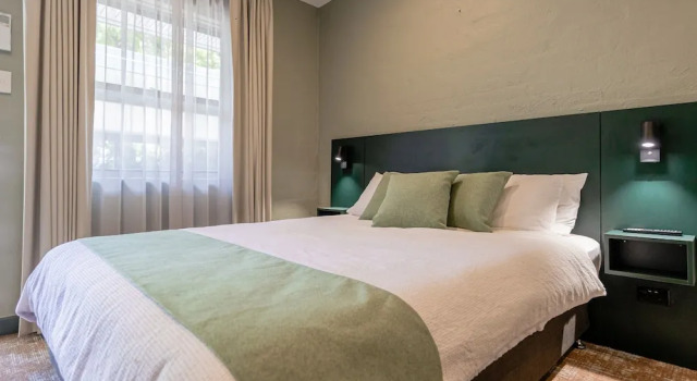 Двухместный номер Standard Everton Park Hotel