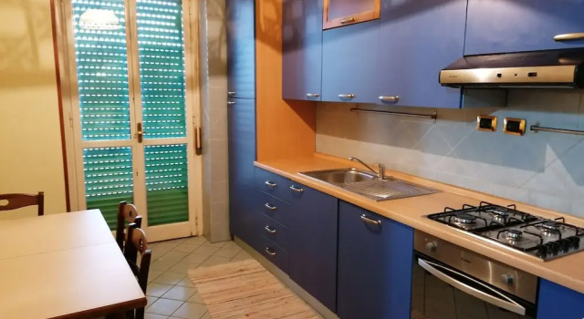 Rent Rooms in Nola na