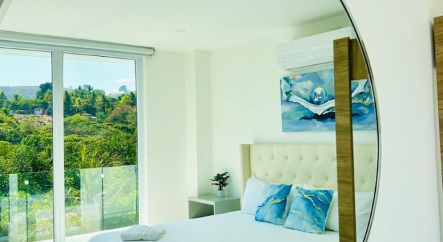 Двухместный номер Deluxe с видом на море The Views Resort