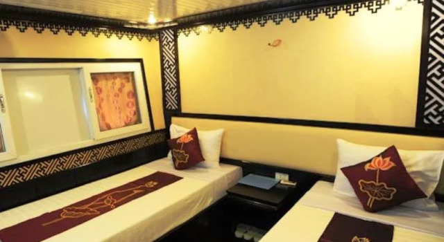 Seawind Charter Cruise Halong