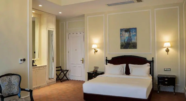 Полулюкс Superior ANIM Boutique Hotel
