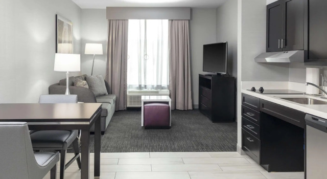 Четырёхместный люкс Homewood Suites By Hilton Largo Washington Dc
