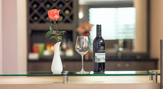 Люкс Elegant Hotel Pyi Thar Yar