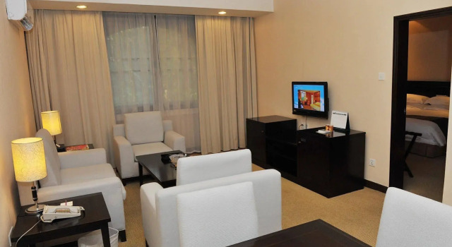 Zhuhai Holiday Resort Hotel, Rezerwuj Ośrodek wypoczynkowy Hotele resortowe w Guangdong, Ośrodek wypoczynkowy