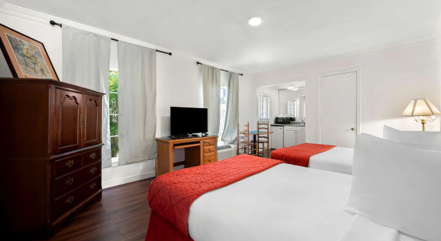 Четырёхместный номер Standard Americas Best Value Inn Historic Clewiston Inn