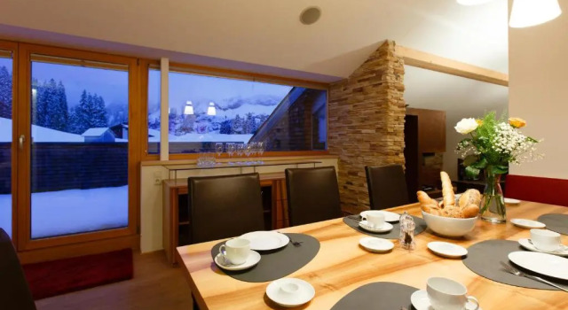 Alpenappartement Bergkönig, Rezerwuj Apartament Hotele w Bregenzerwald z parkingiem, Parking