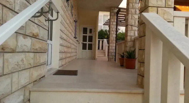Apartments D&S, Prenota Appartamento Città di Lesina 