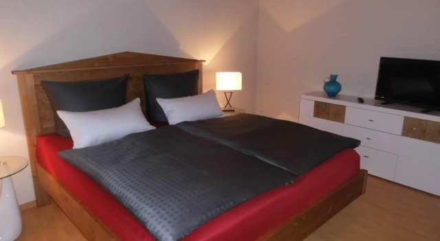 Ferienwohnung Himmel und Hölle, Забронировать Отель Отели в центре Фрайберг, в центре