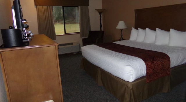 Cowlitz River Lodge, Забронировать Отель Отели Паквуд с парковкой, Парковка
