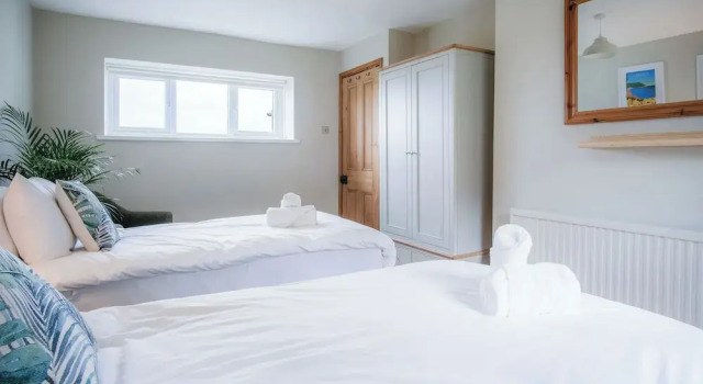 Hill House - 4 Bedroom - Llanrhidian