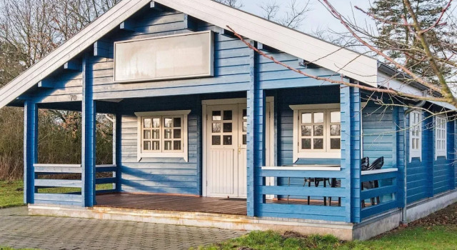 Vibrant Holiday Home in Jutland With Roofed Terrace, Book Feriehus Sommerhuse i Hovborg, Hytte