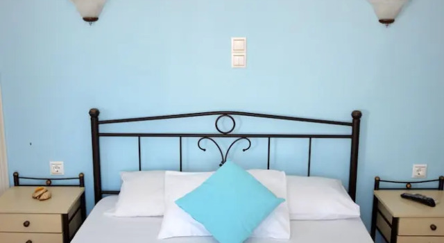 Двухместный номер Economy с видом на внутренний двор Galini Hotel Bed and Breakfast