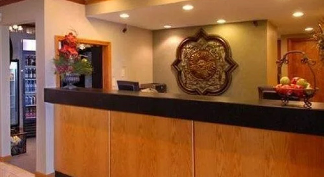 Chase Suite Hotel Kansas City, Boek Hotel Hotels in Missouri met zwembad, Zwembad