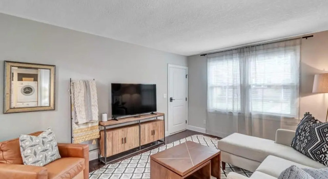 Modern 2 BR Condo - 2 block from San Marco, Book Hotel Jacksonville Florida, nær F E C Park