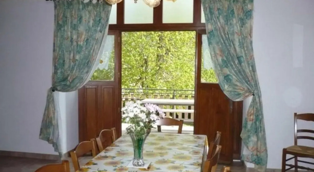 Gîte Gumières, 6 pièces, 11 personnes - FR-1-496-148, Reservar Hotel Gumières Auvérnia