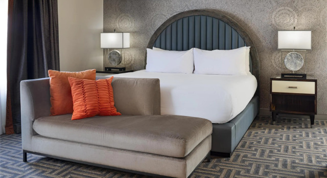 Двухместный люкс Colcord Hotel Oklahoma City, Curio Collection by Hilton