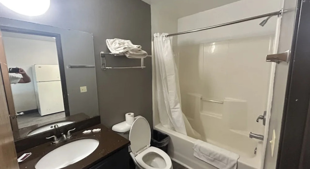 Студия Imperial Motel