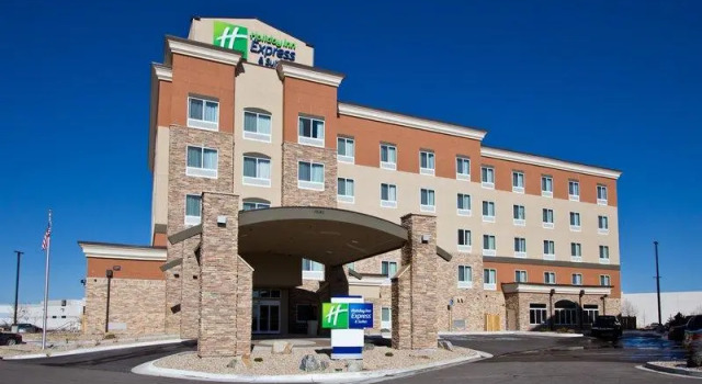 Run of House Holiday Inn Express and Suites Denver East Peoria Street by IHG