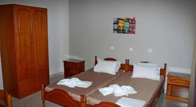 Johnys Studios, Prenota Hotel Ormos Prinou Tracia