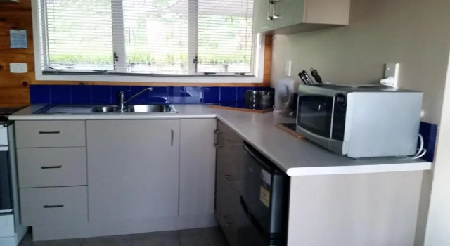Коттедж Whangarei Holiday Houses
