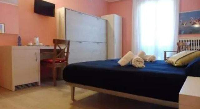 Affittacamere Porticciolo, Забронировать Отель Кастельнуово-дель-Гарда Garda Veneto, рядом с Парк развлечений «Гардаленд»