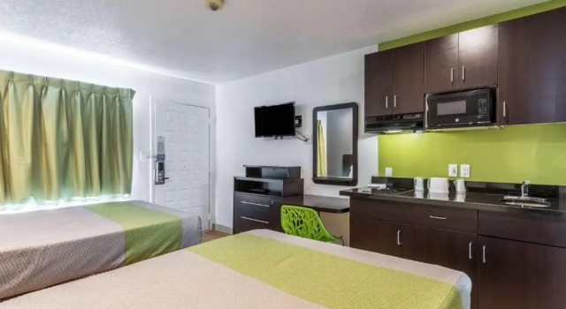 Standard quadruple chambre Studio 6-Buttonwillow, CA
