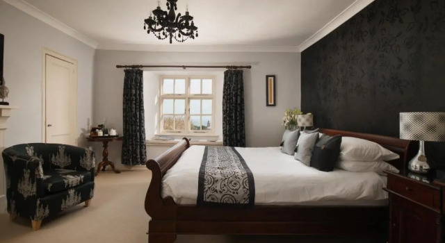 Superior Zimmer Strete Barton House