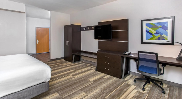 Holiday Inn Express & Suites Morristown, an IHG Hotel, Buchen Sie Hotel Morristown Tennessee