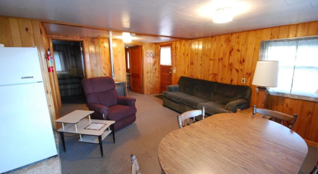 Birch Forest Lodge, Buchen Sie Hotel Orr Minnesota