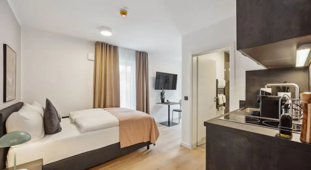 Одноместный люкс с балконом Limehome Nuremberg Celtisplatz