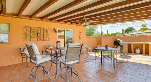 Walkable Uptown Gem! 3 Mi to Phoenix Mtns Preserve, Забронировать Дом для отпуска Финикс 
