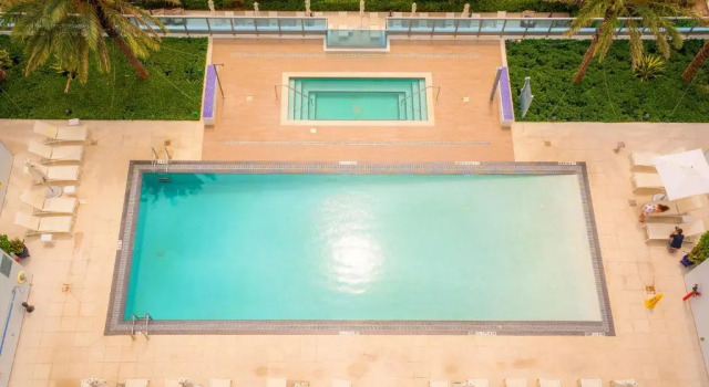 Люкс c 1 комнатой с балконом и oceanfront Monte Carlo Suites in Miami Beach