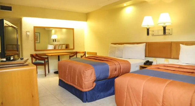 Полулюкс Hotel Jaragua