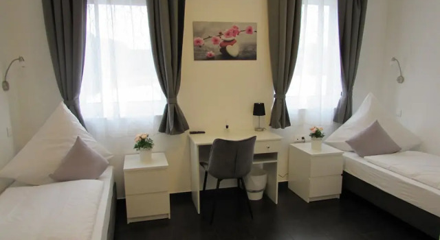 Hotel201, Book Hotel  