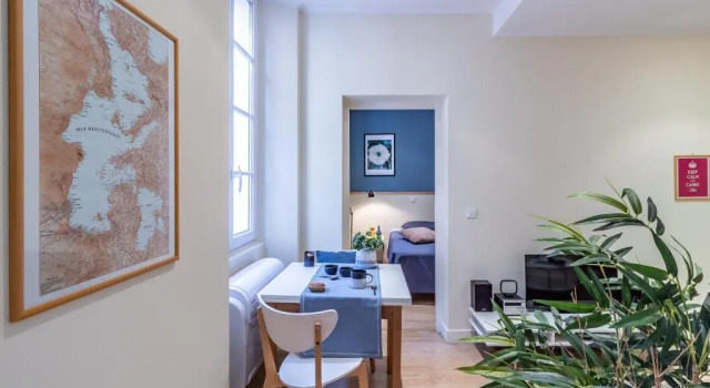 06E - Le Cool & Cosy-T2 climatisé au cœur du vieux Nice, Забронировать Апартаменты/квартира Ницца Приморские Альпы, рядом с Набережная Соединенных Штатов