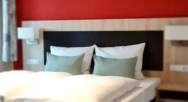 Hotel Pflug, Reserva ahora Hotel Hoteles en Baden-Wurtemberg con aparcamiento, Aparcamiento