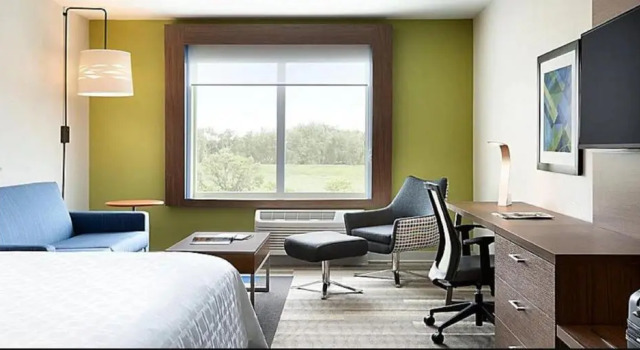 Люкс Holiday Inn Express & Suites Savannah W - Chatham Parkway by IHG