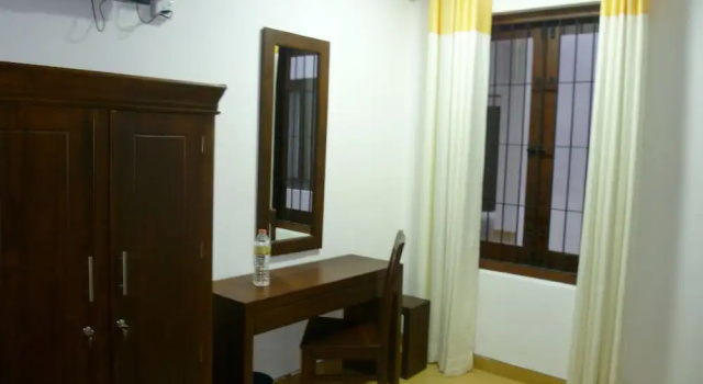 Двухместный номер Comfort с балконом и с видом на город Sarvodaya Samma Vaasa Residence