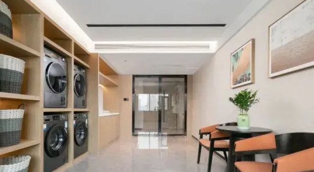Mehood Lestie Wuhan  Wuhuan Sports Center Hotel, Prenota Hotel Hotel a Hubei con parcheggio, Parcheggio