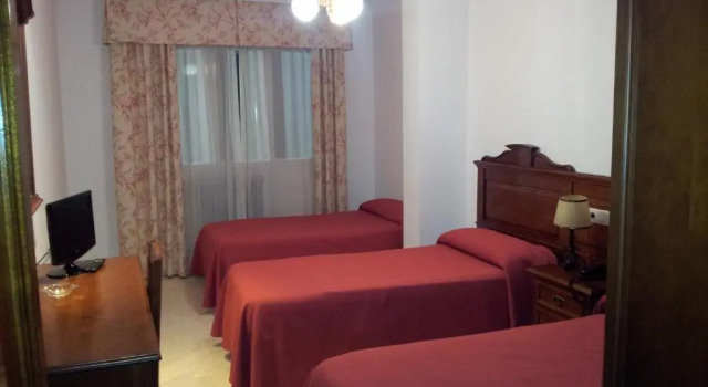 Трёхместный номер Standard с балконом и с красивым видом из окна Hotel Río Piscina