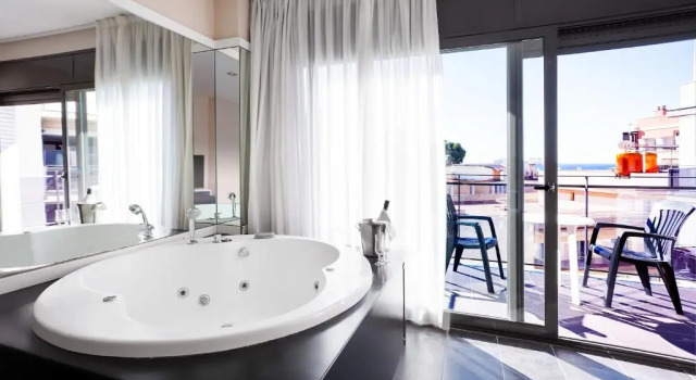 Люкс Hotel Acacias Suites & Spa