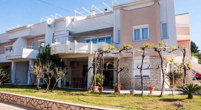 Apartments Erikas