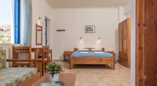 Студия Anthea Apartments