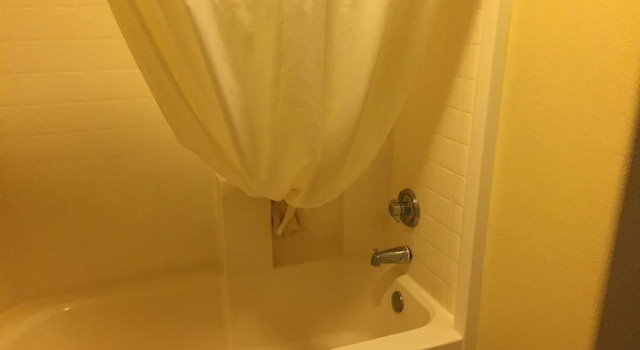Двухместный номер Deluxe с балконом Days Inn & Suites by Wyndham Red Rock-Gallup