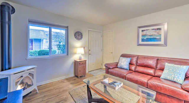 Anacortes Condo - Walk to Town, Marina, + Bay!, Prenota Appartamento Anacortes 