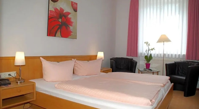 Hotel Goldner Anker, Забронировать Отель Отели Бад-Эльстер 4 звезды, 4*