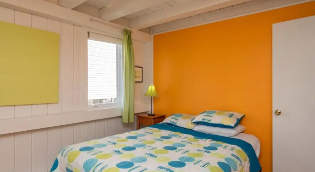 Cuddlefish by Oak Island Accommodations, Забронировать Отель Остров Оук Северная Каролина