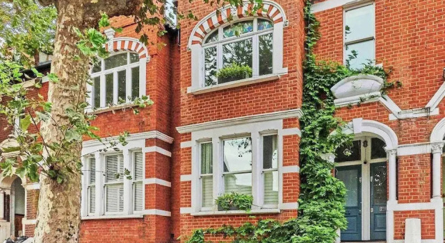 Luxury 3-bed Apartment in Central London